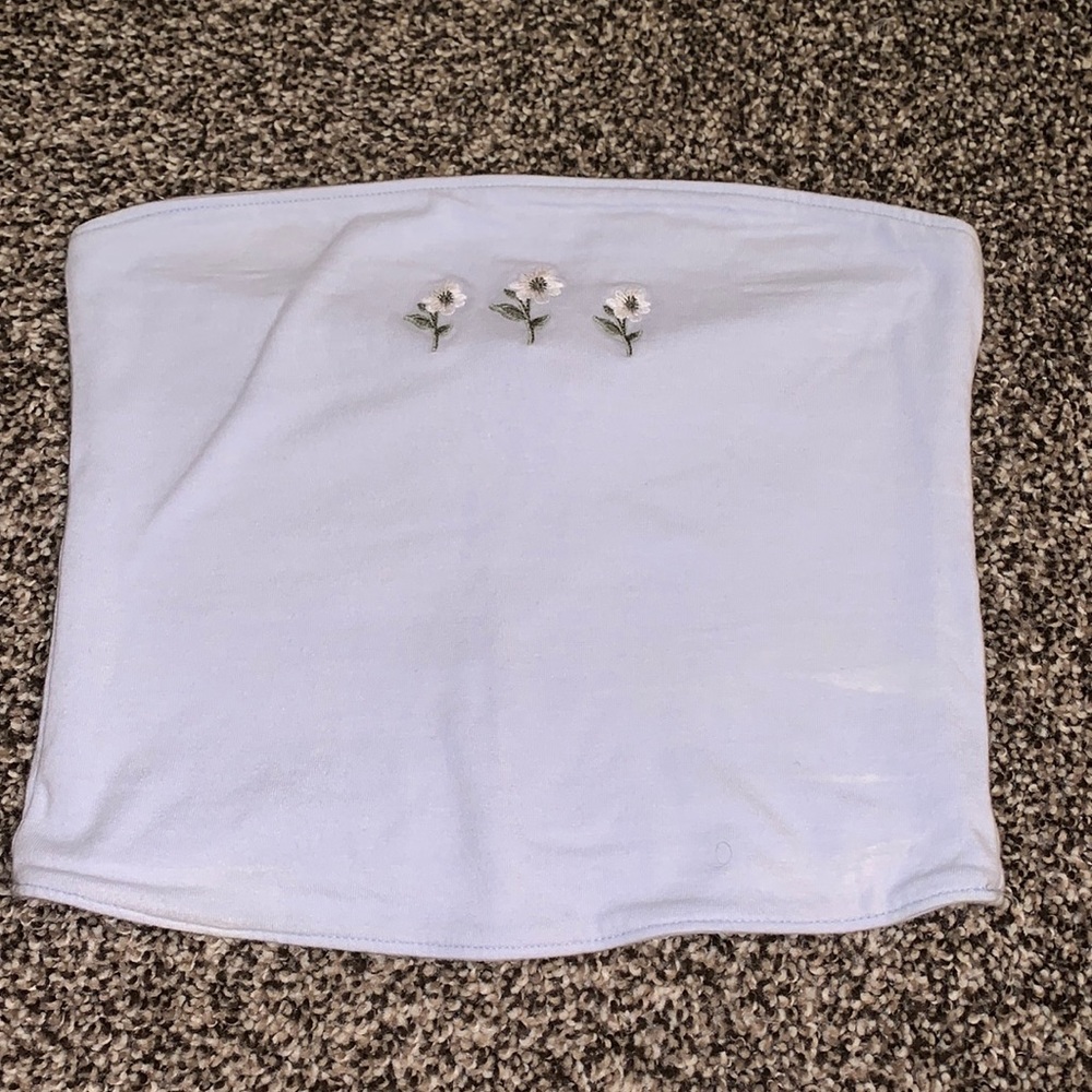 hollister embroidered tube top!
